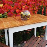 drevený stôl