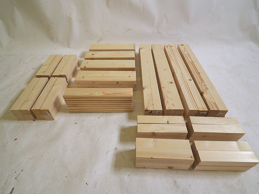 Zhotovenie stoličiek Presné rozmery materiálu na výrobu stoličiek nájdete v priloženom rozpise dreveného materiálu.