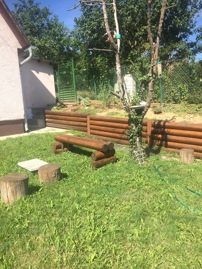 záhradné palisády z guľatiny