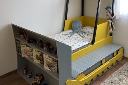 detská posteľ buldozér