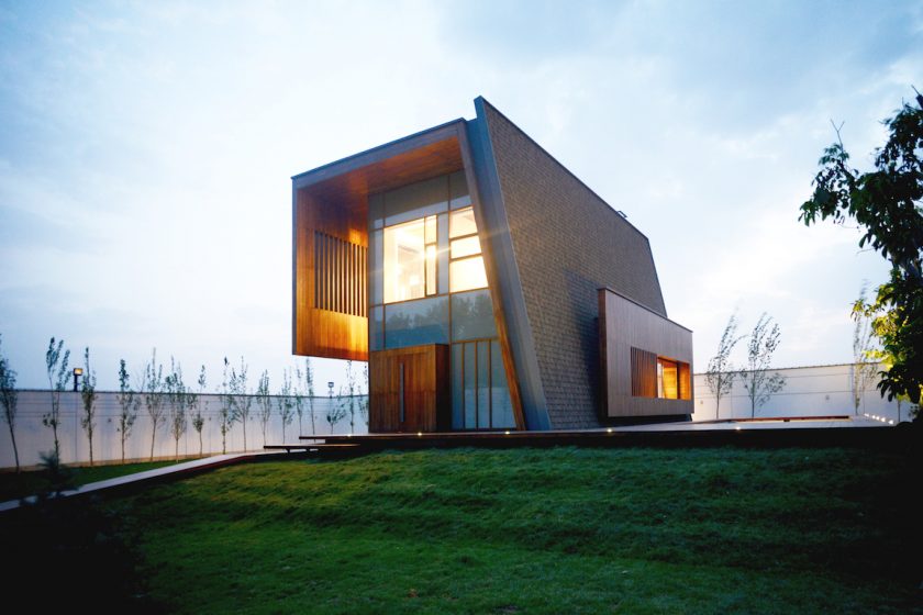 Ultramoderný dom s nízkym sklonom strecgy