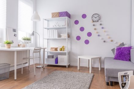 detská izba s bielym nábytkom