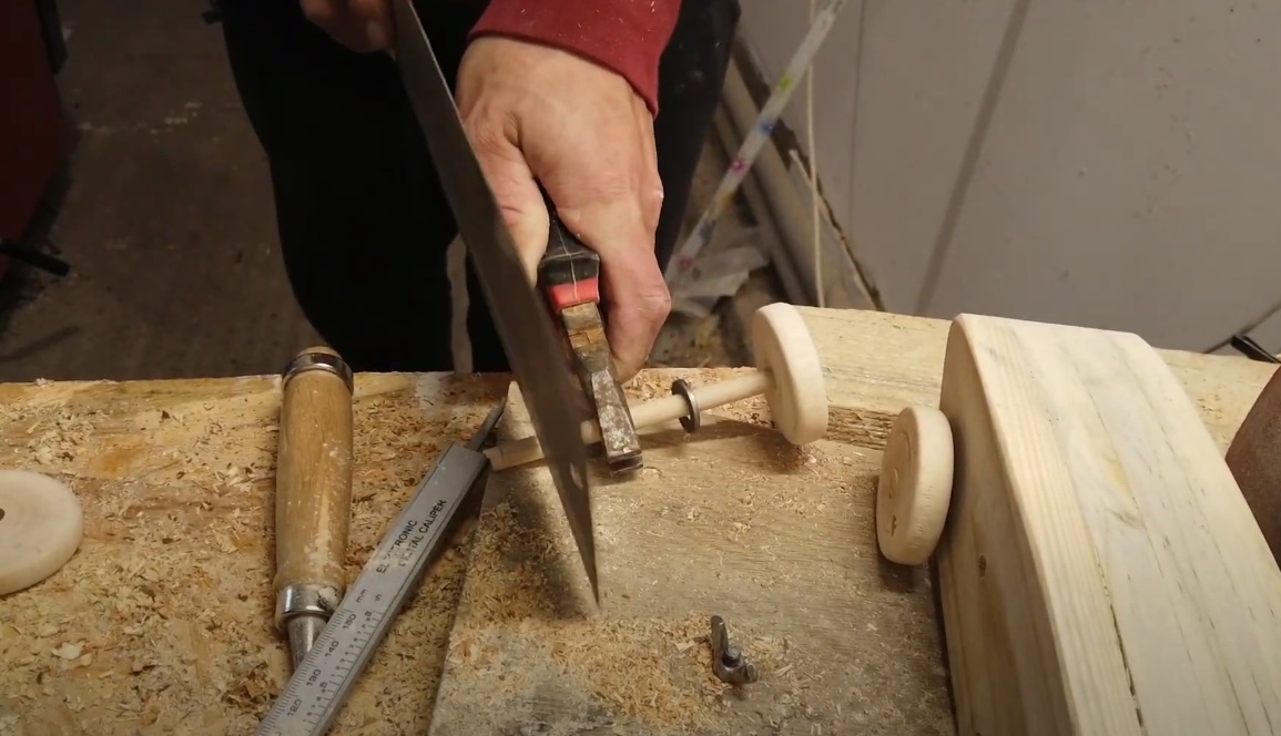 Výroba drevenej kobylky