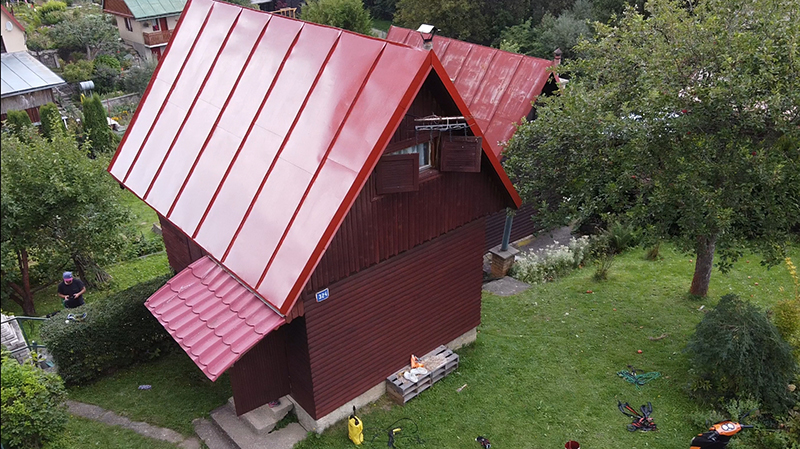 Záhradná chatka po rekonštrukcii strechy