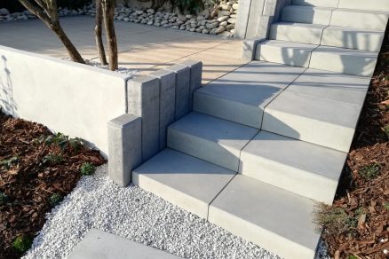 Montované betonové schodište