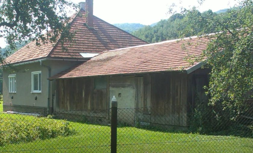 Pôvodná stodola pred rekonštrukciou