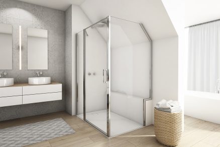Moderná svetlá kúpeľňa so sprchovacím kútom
