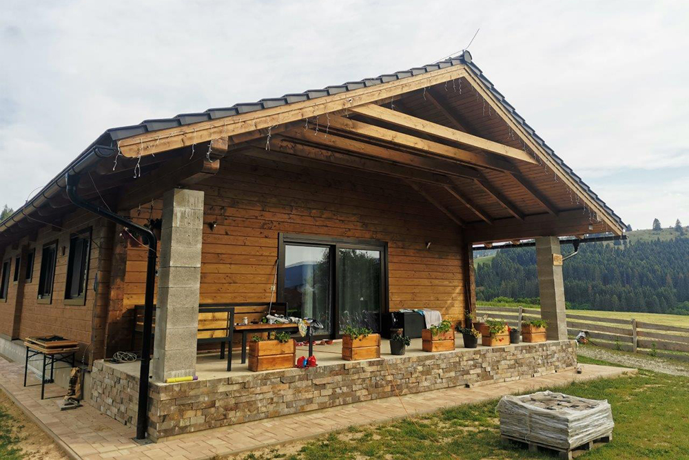 Zateplenie strechy a stropu rodinného domu minerálnou fúkanou izoláciou