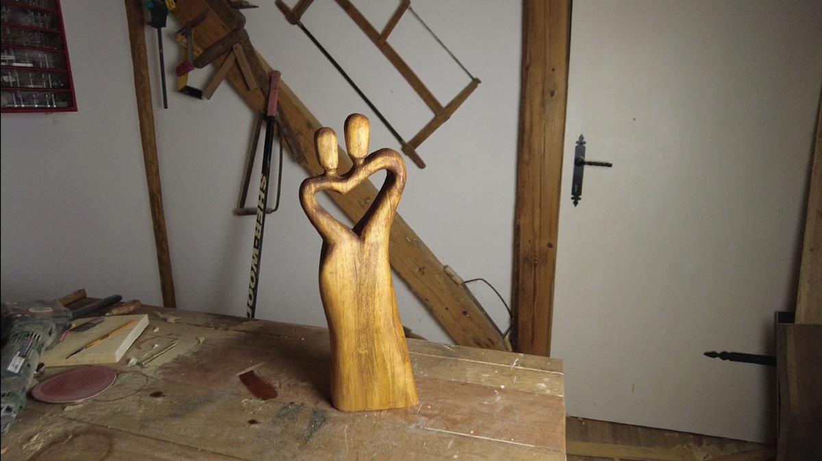 Vyrezávanie z dreva - výroba valentínskeho darčeka