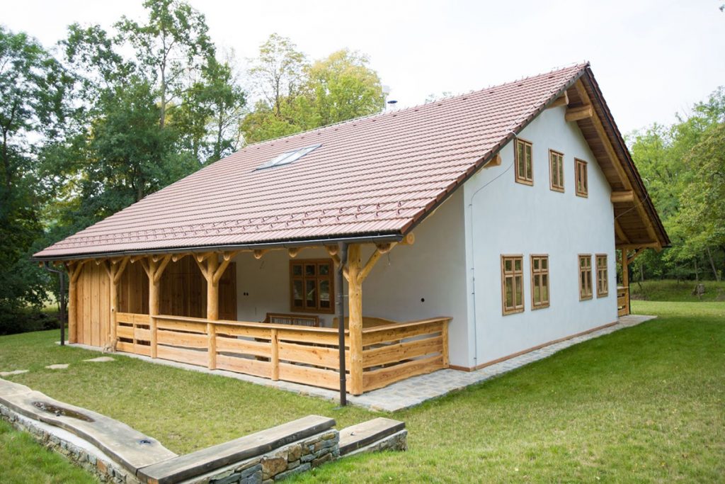 Novostavba chaty v Bielych Karpatoch