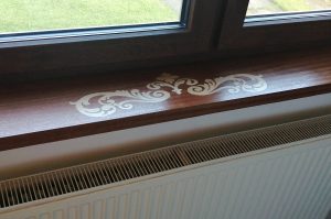 Interiérové okenné parapety z drevených odrezkov