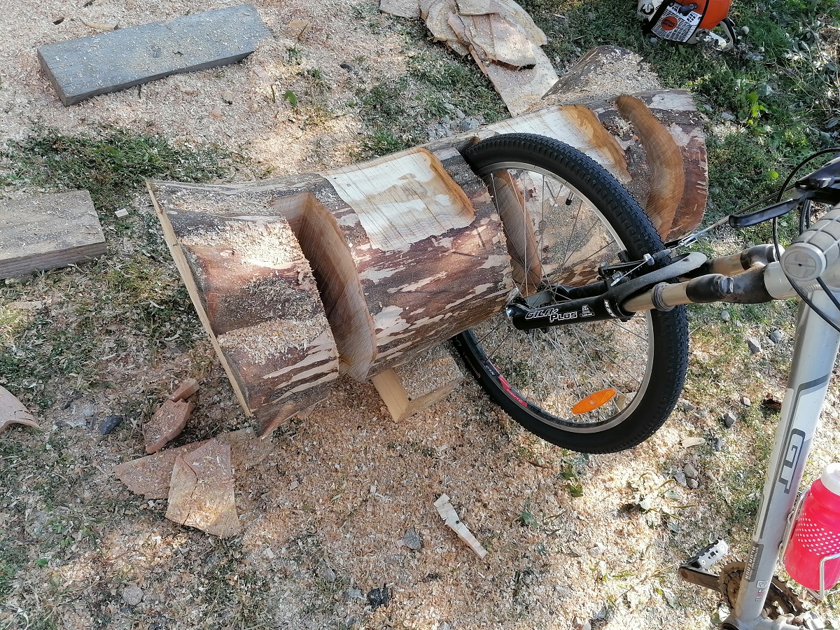 Výroba stojanu na bicykle z dreva