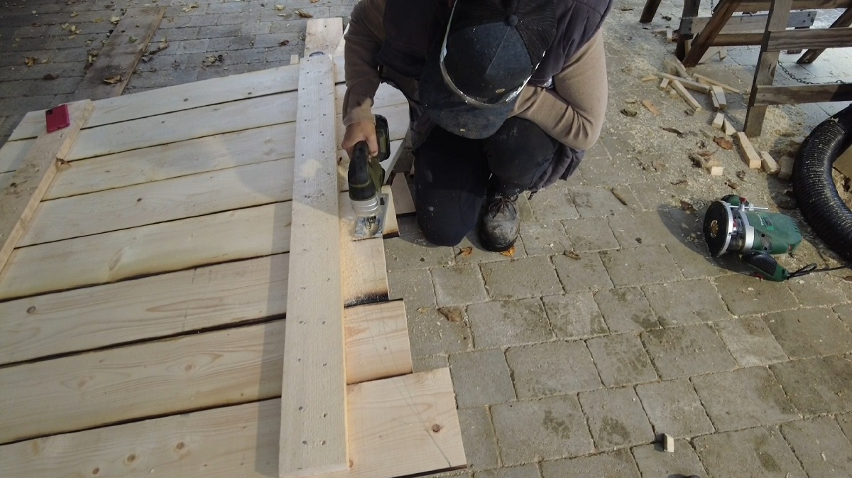 Výroba dvojkrídlovej drevenej brány
