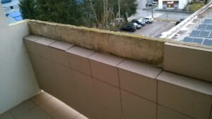 Ako si v paneláku opraviť betónový balkón poškodený vplyvom počasia