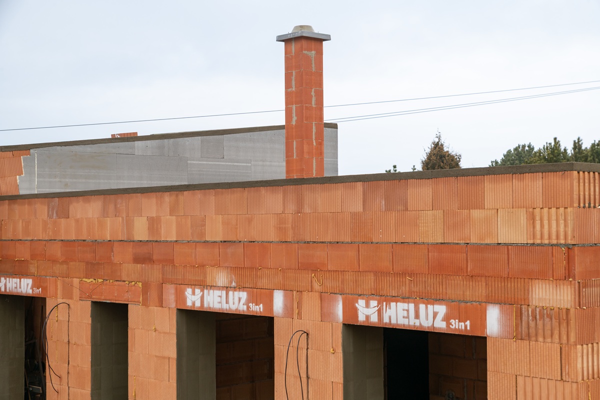 Строительство семейного дома кирпичей Heluz
