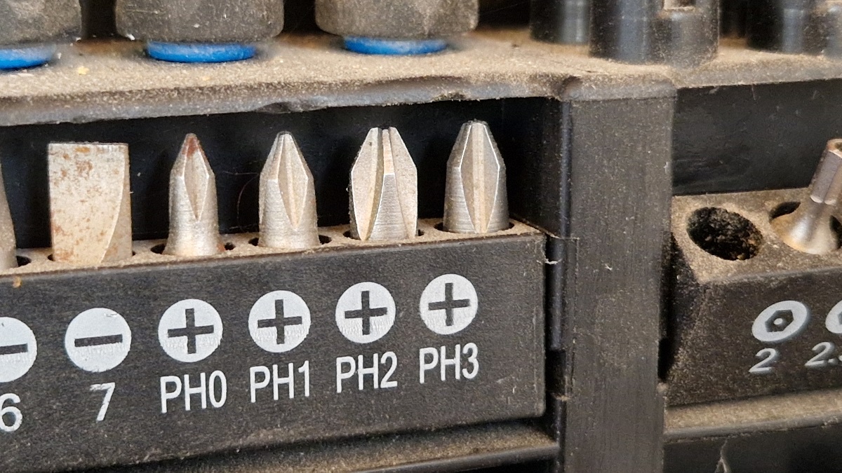 Phillips skrutky - bity