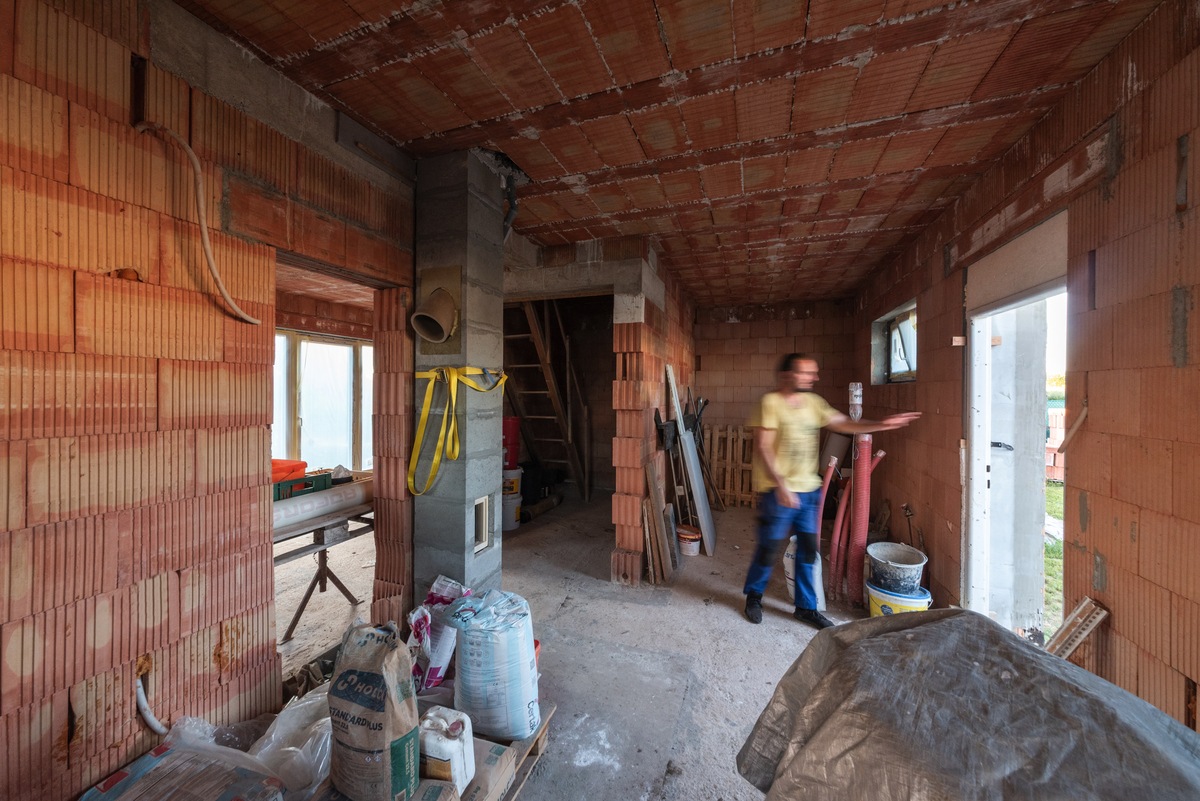 Stavba domu z tehál svojpomocne