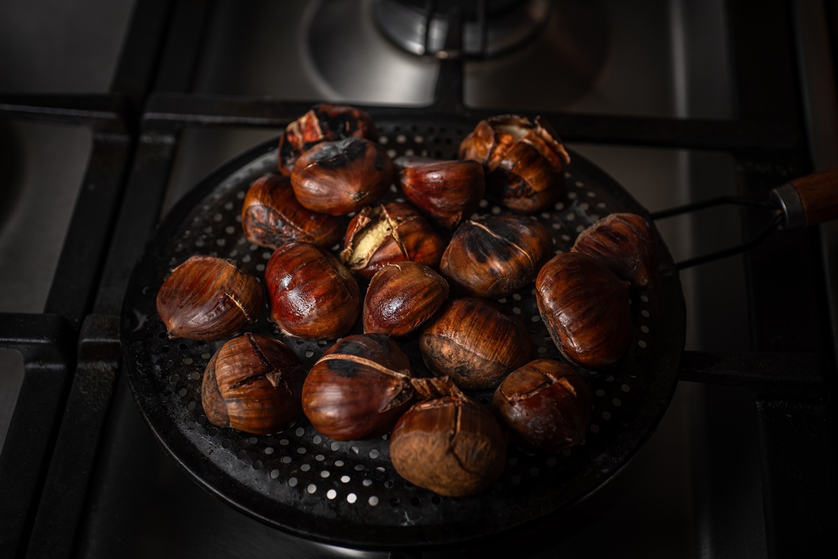 Pečené gaštany na panvici