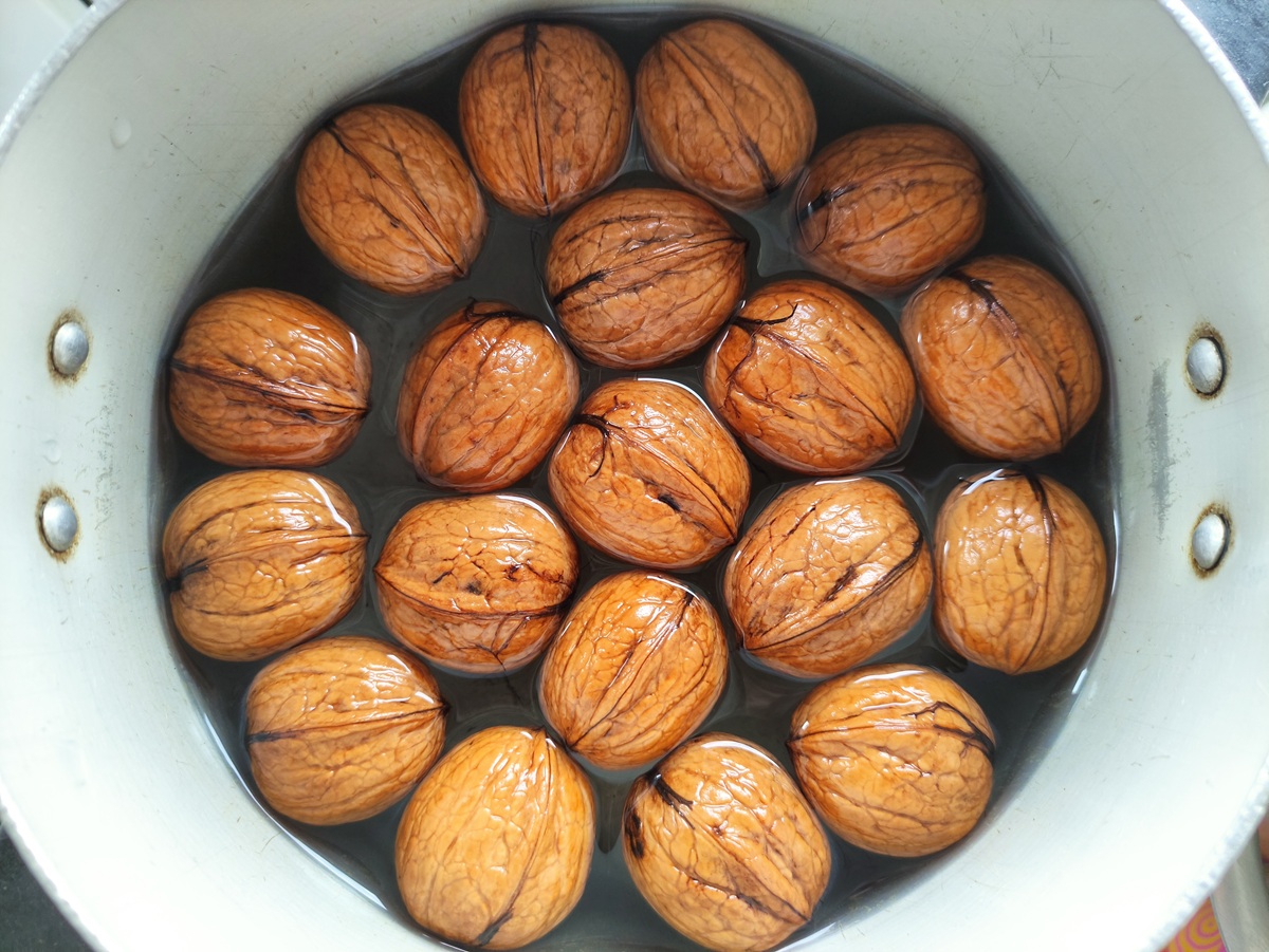 Namáčanie vlašských orechov vo vode