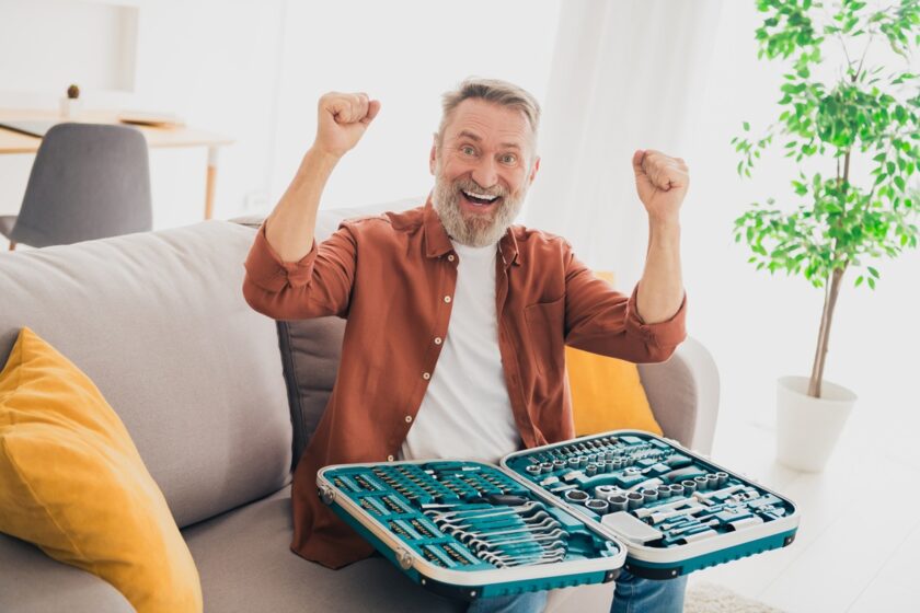 Šťastný výherca sady náradia