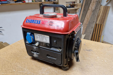 Benzínový generátor