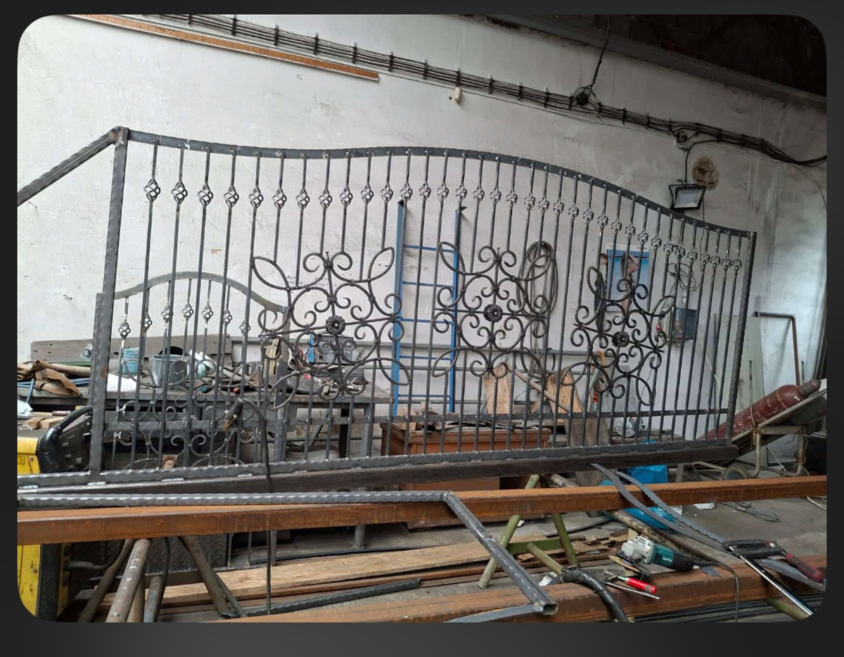 Výroba kovovej brány