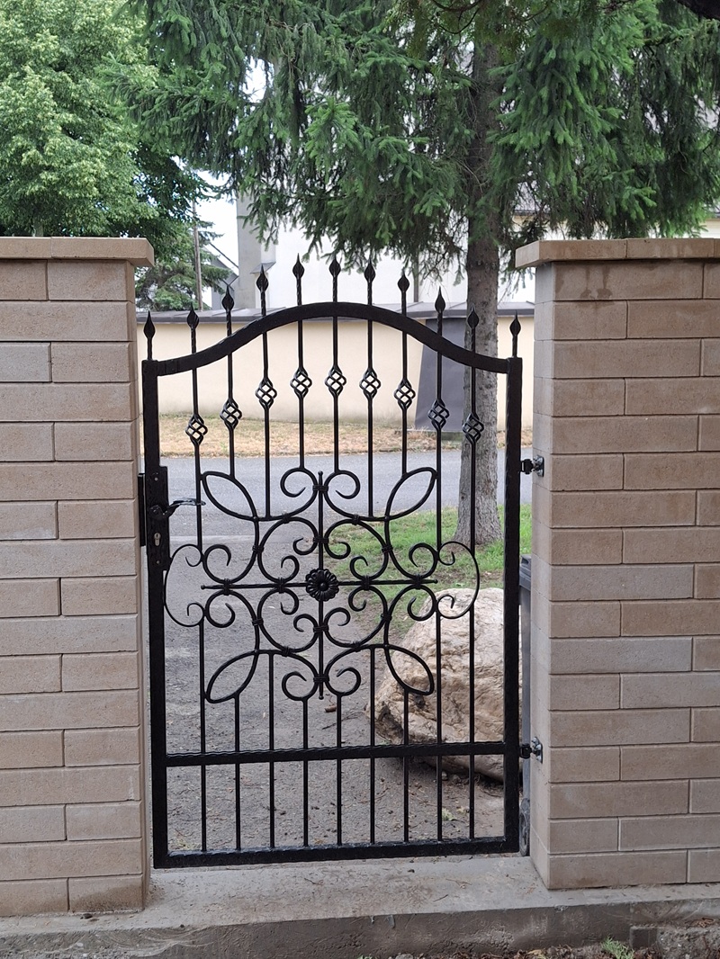 Výroba kovovej brány