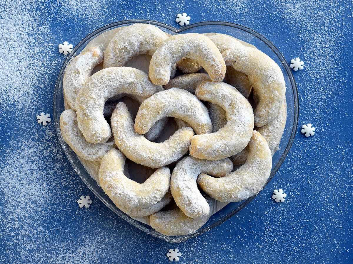 Ванильно-ореховые рулеты