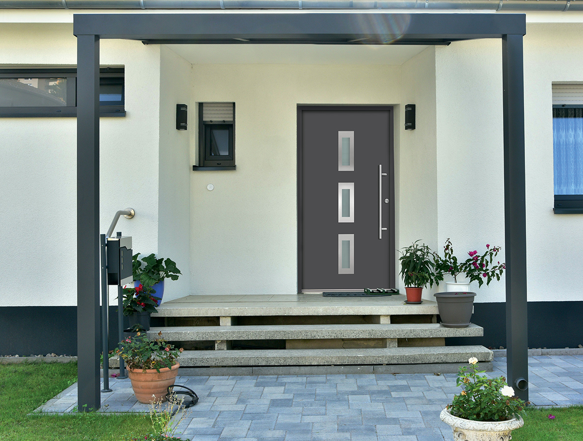 Vchodové (vstupné) dvere na rodinnom dome