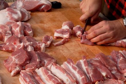 Domáca výroba poctivých klobás