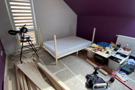 Výroba detskej postele domček so šmýkačkou a hojdačkou