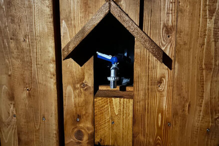 Stavba domčeka na IBC nádrž