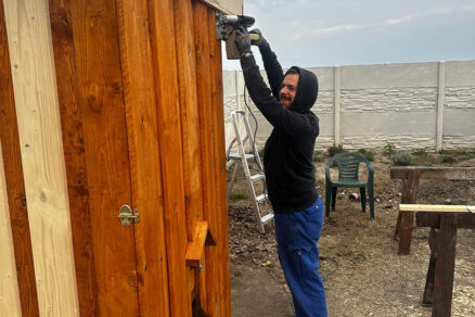 Stavba domčeka na IBC nádrž