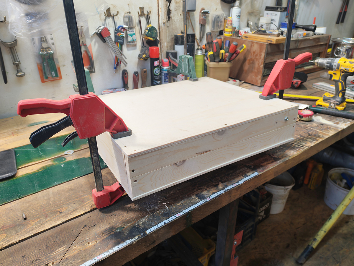 Výroba dreveného kufríka na skrutkovače