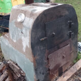 Pečie chlieb a ohrieva vírivku: Pozrite si Pavlov vynález zo starej vane!