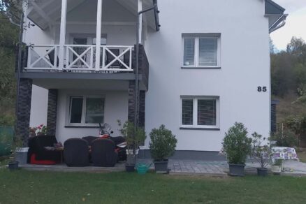 Svojpomocne postavená terasa rodinného domu (prerobený balkón)