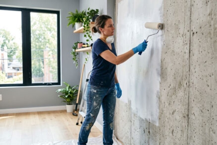 Petrovanie betónovej (panelovej) steny