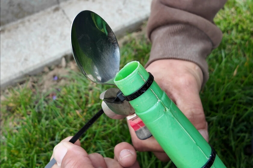 Oprava kropiacej hlavice na krhle pomocou lyžice