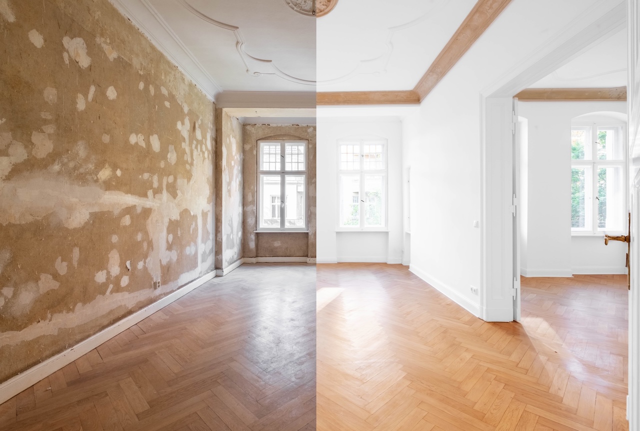 Rekonštrukcia bytu - izba pred a po renovácii