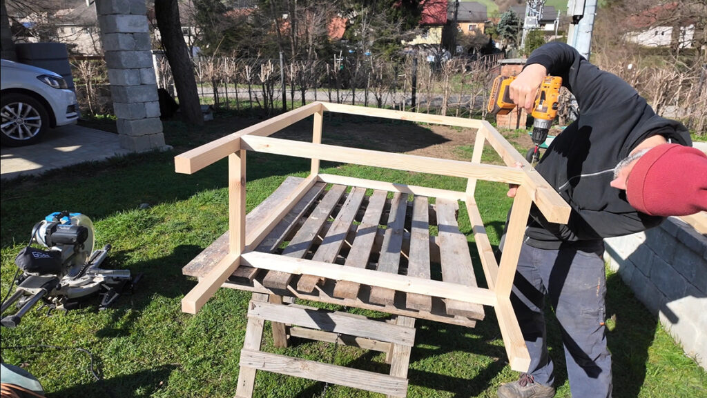Výroba klietky pre andulky