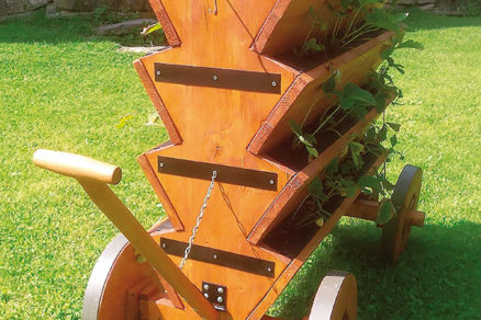 Drevený pestovateľský vozík