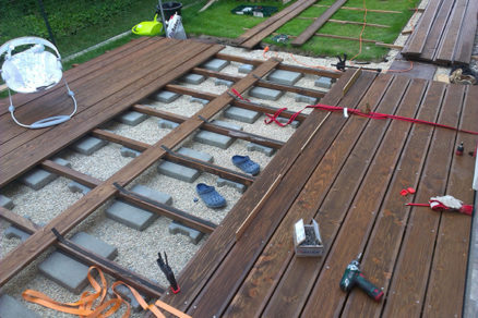 Výstavba exteriérovej drevenej terasy