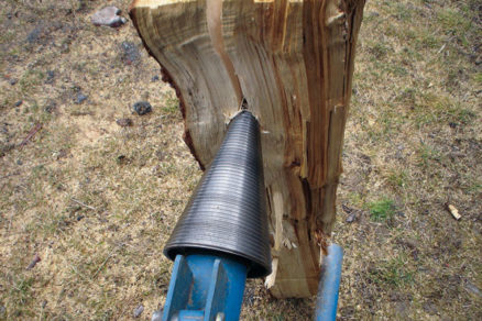vyrobte si prakticku kalacku na drevo